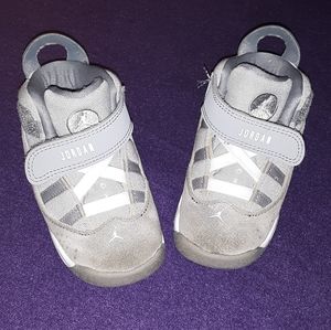 Play sneakers